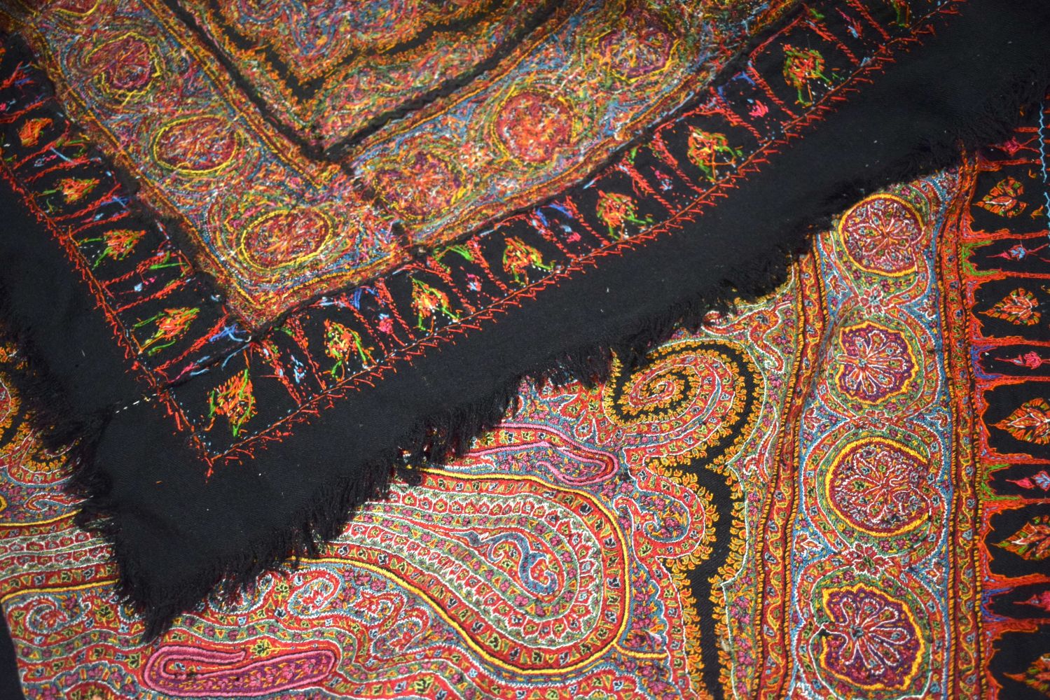 A 19th Century embroidered Kashmir square shawl 230 x 180 cm - Image 10 of 10