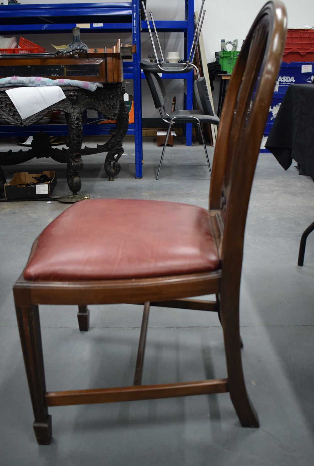 A GOOD HARLEQUIN SET OF SEVENTEEN MAHOGANY GEORGE III STYLE DINING CHAIRS. (17) - Image 12 of 18