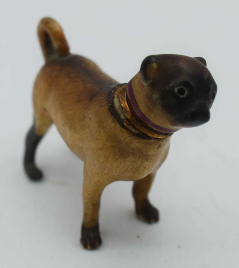 A VERY RARE ANTIQUE MEISSEN PORCELAIN PUG DOG SCENT BOTTLE AND STOPPER. 35 grams. 5.5 cm x 5.25cm.