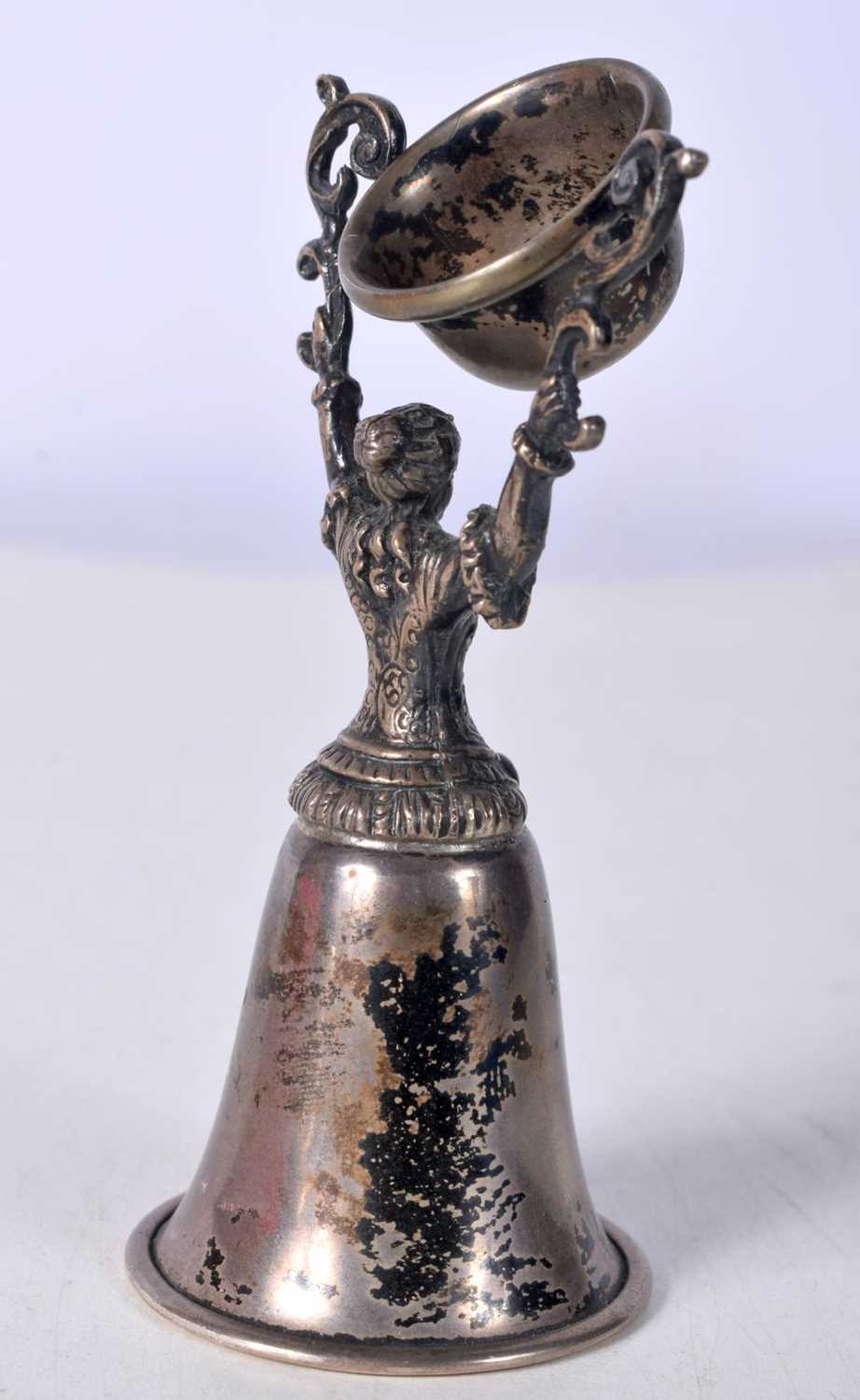 A Silver Wager Cup. Stamped Sterling. 8.4cm x 4.3 cm x 3.8 cm, weight 40.9g - Image 3 of 4