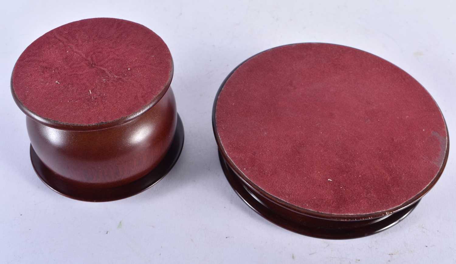 A Treen Bowl and Cover and a Treen Coaster by Piers Hart both with vacant Silver Cartouche both - Image 4 of 4