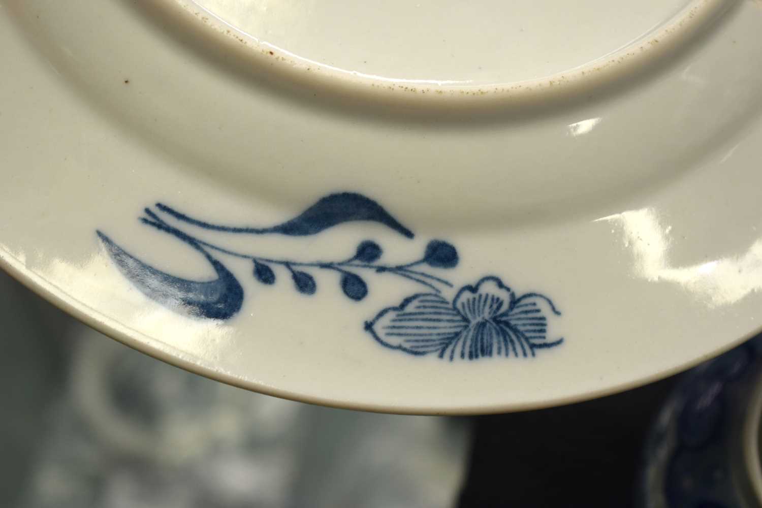 A 19TH CENTURY CHINESE BLUE AND WHITE PORCELAIN JAR bearing Kangxi marks to base, together with a - Image 24 of 27