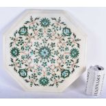 AN INDIAN AGRA MARBLE MALACHITE INSET MOTHER OF PEARL TILE TABLE TOP. 32 cm square.
