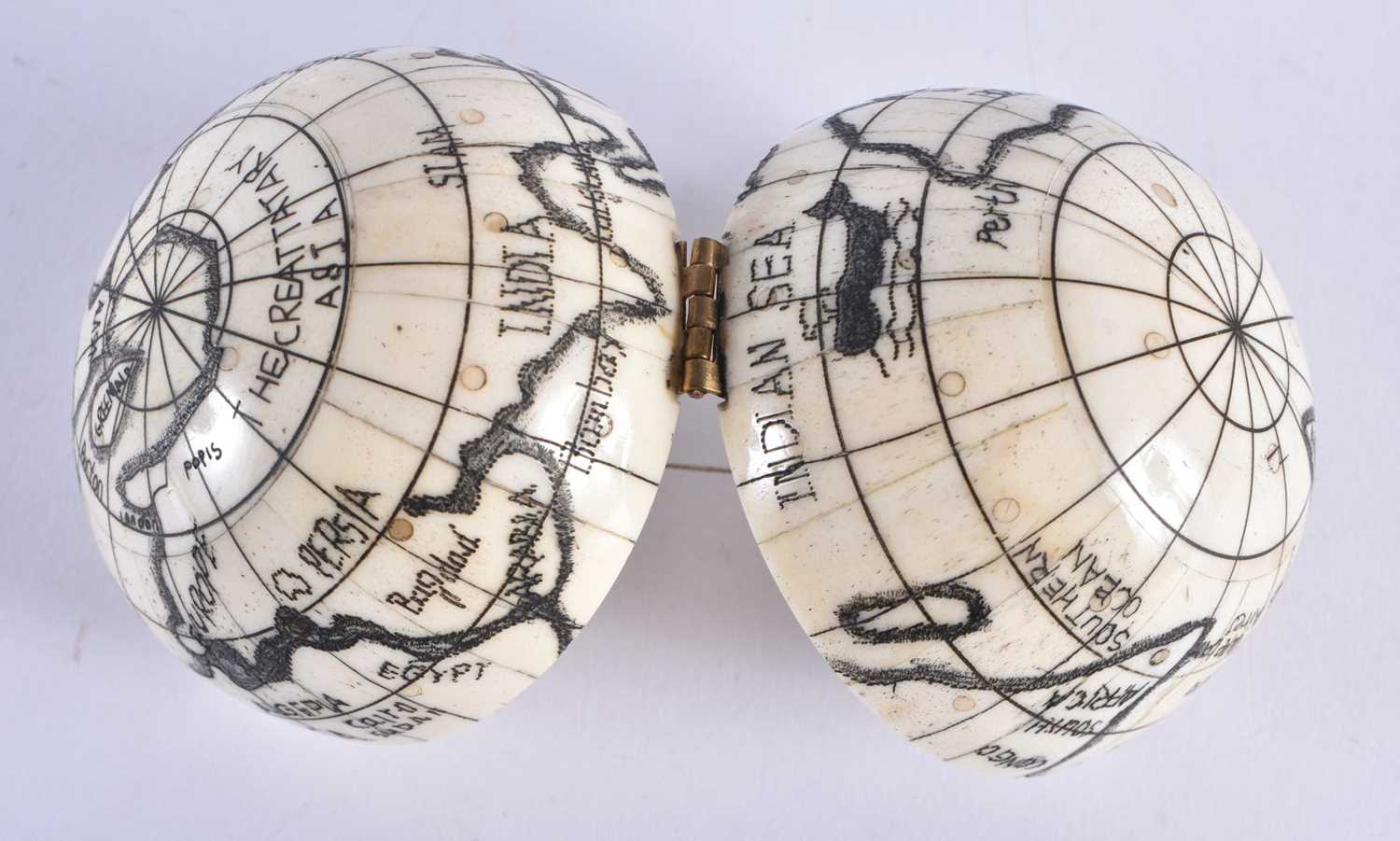 A CONTINENTAL BONE GLOBE COMPASS. 7 cm diameter. - Image 3 of 3