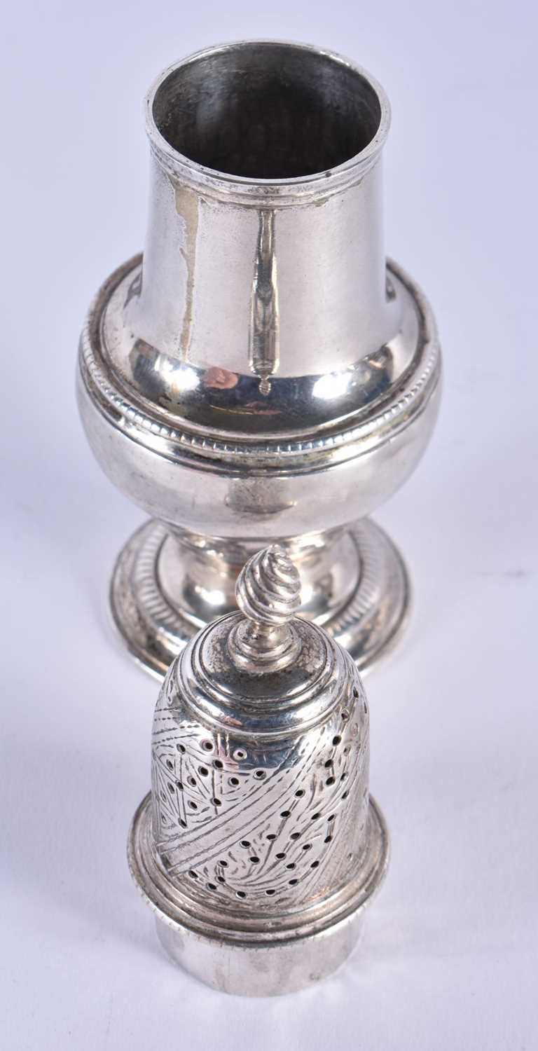 A GEORGE III SILVER PEPPER POT. London 1771. 90 grams. 13 cm x 4.5 cm. - Image 3 of 5