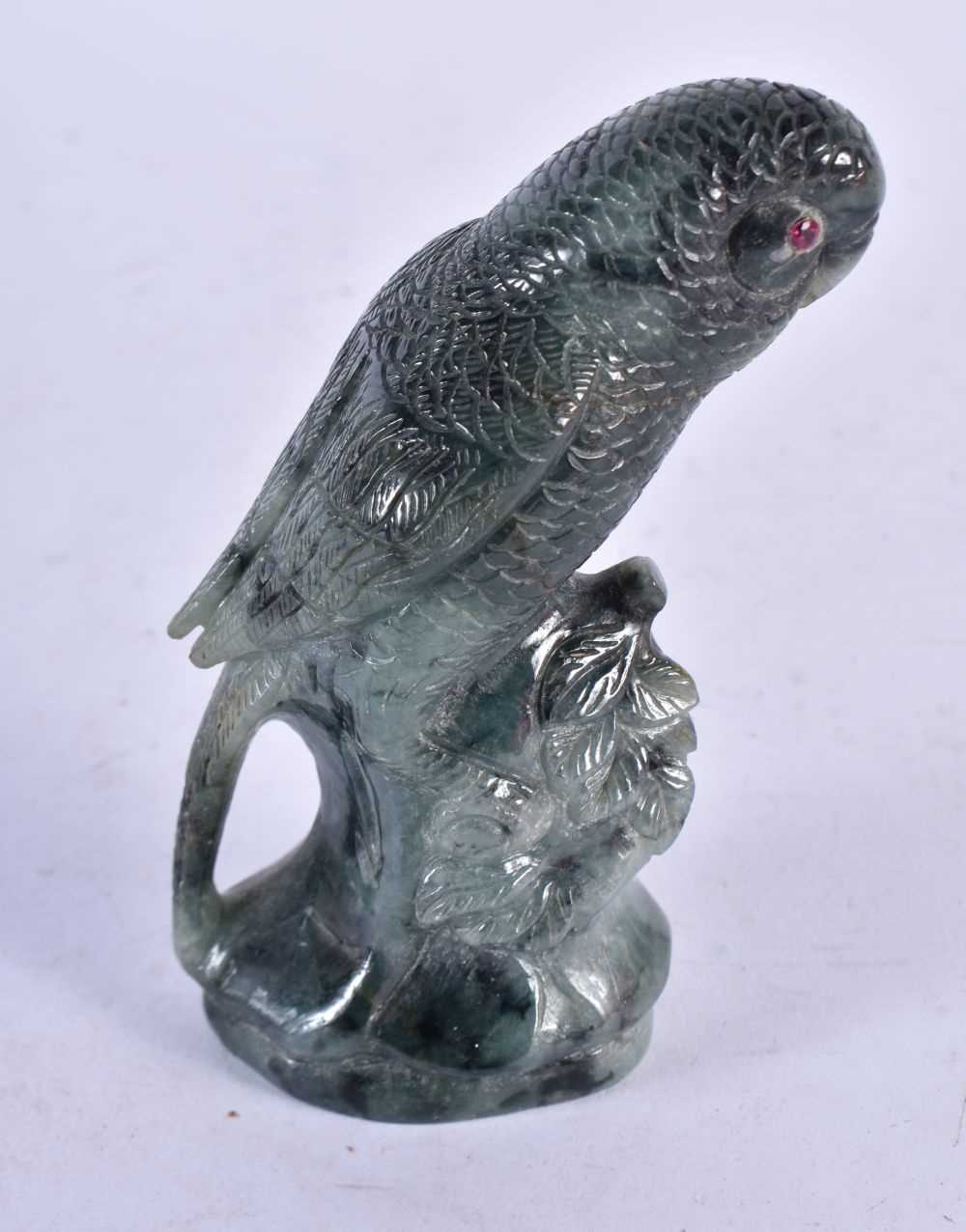 A 19th Century Carved Jade figure of a Budgie. 12cm x 6.5 cm x 4cm - Image 2 of 3