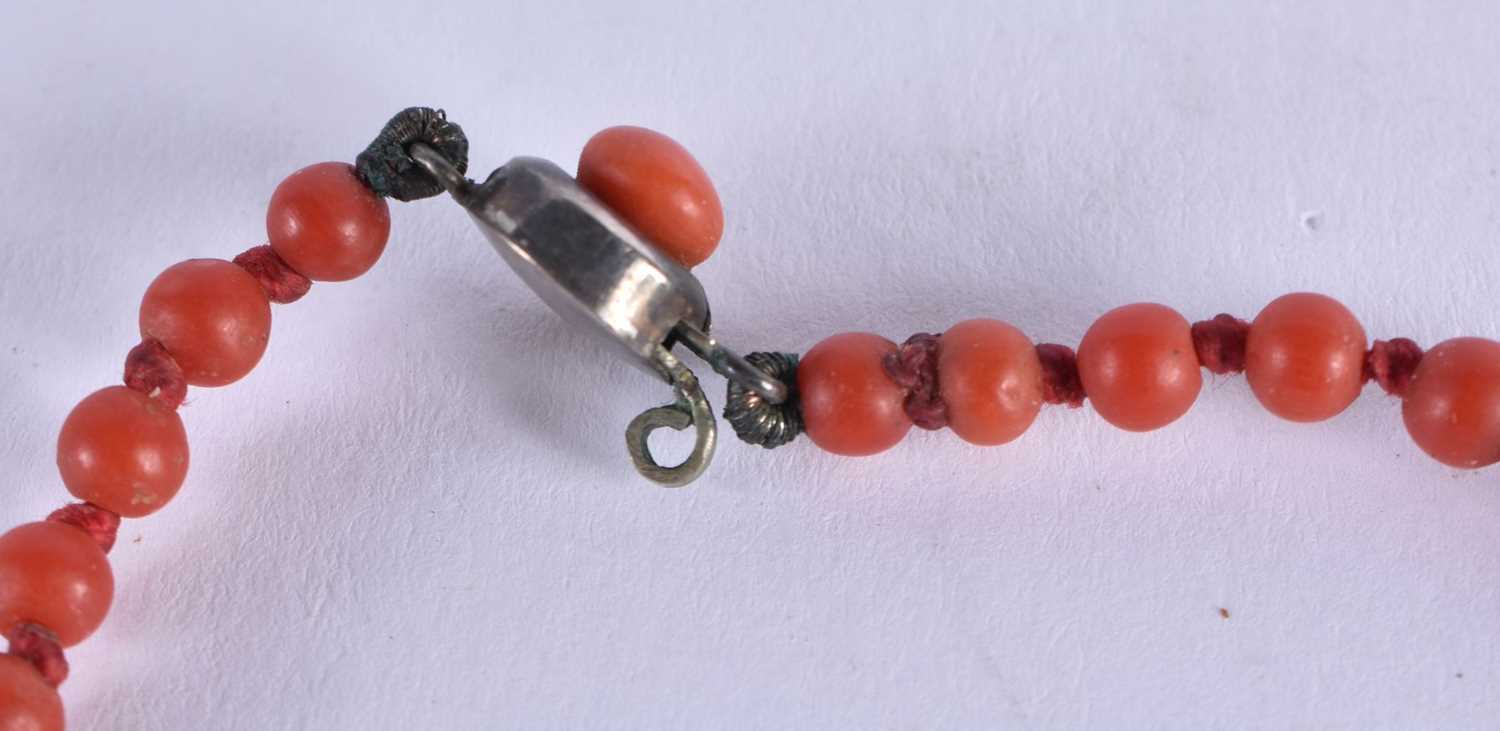 A Blood Coral Bead Necklace. 53cm long, Largest Bead 10mm, weight 28g - Image 5 of 10