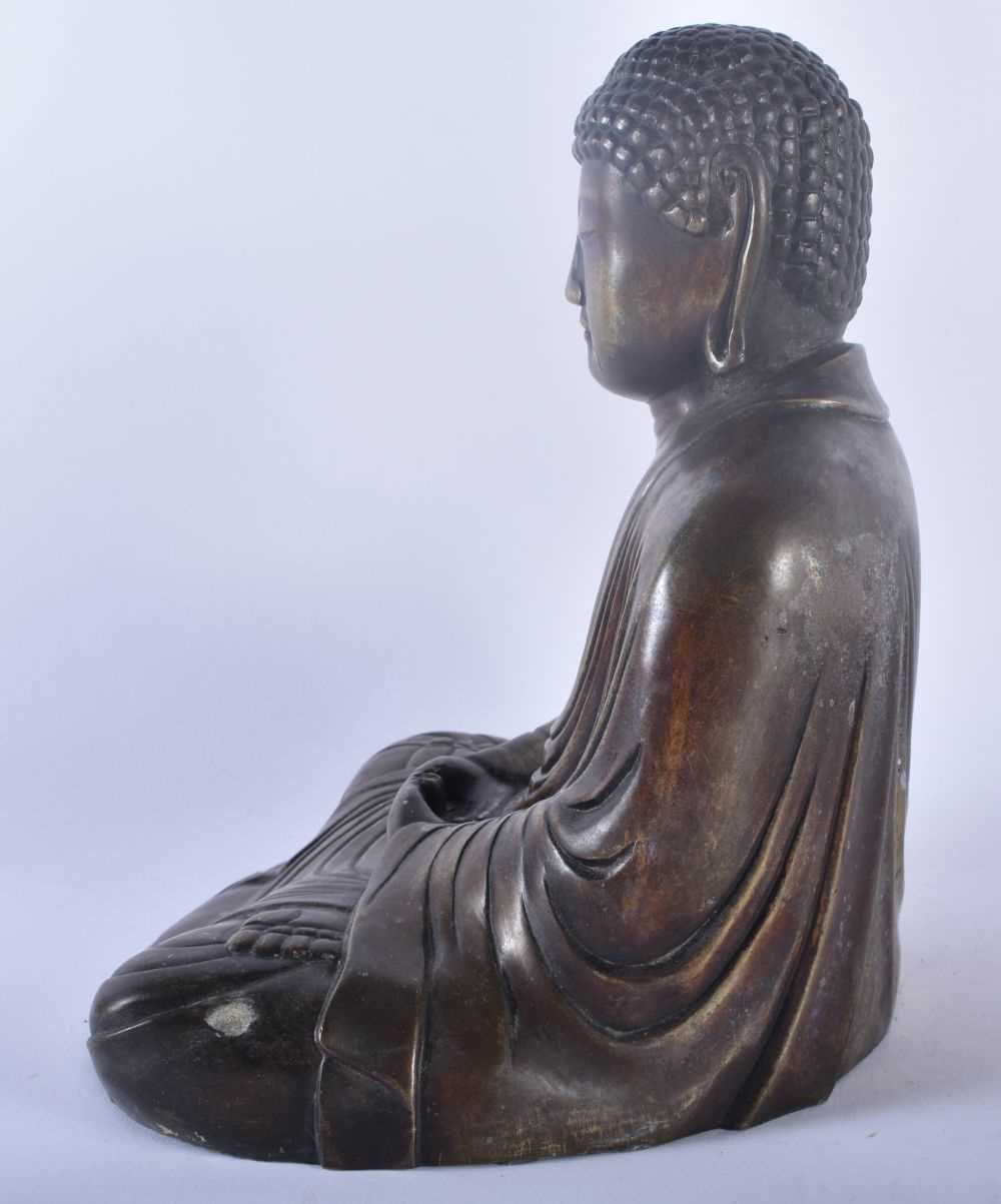 A 19TH CENTURY JAPANESE MEIJI PERIOD BRONZE FIGURE OF A BUDDHA modelled in robes. 24 cm x 16 cm. - Image 4 of 6
