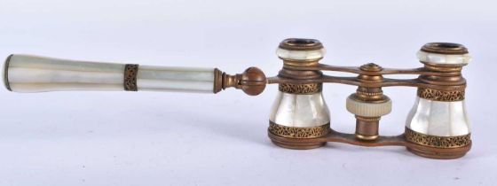 A PAIR OF MOTHER OF PEARL OPERA GLASSES. 18cm x 7 cm.