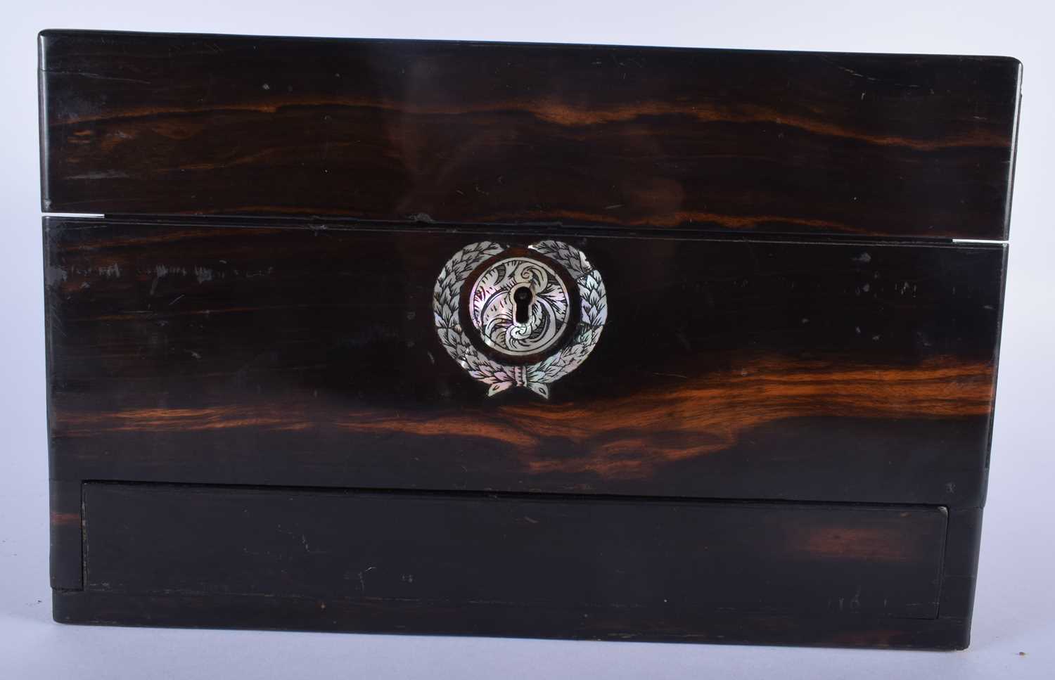 Superb Quality Late 19th Century Coromandel Travelling Vanity Box with blue Velvet interior, 2 - Image 5 of 11