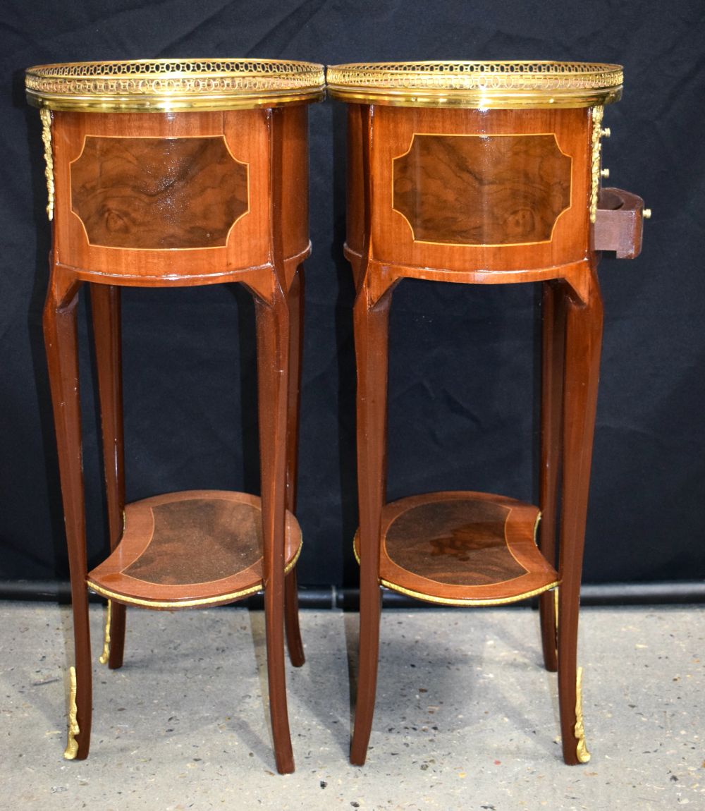 A pair of Baroque style inlaid Oval 3 drawer galleried topped side tables 73 x 45 x 30cm (2) - Image 6 of 8