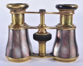 A PAIR OF MOTHER OF PEARL OPERA GLASSES. 9 cm x 8 cm.