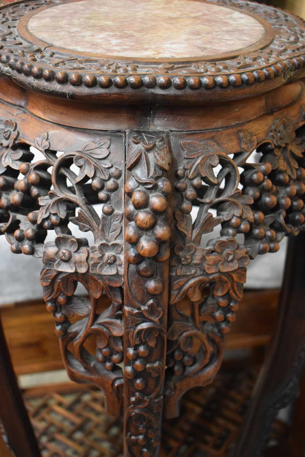 A Fine and Large 19th Century Chinese carved hardwood marble top stand 124 x 41 cm - Image 12 of 28