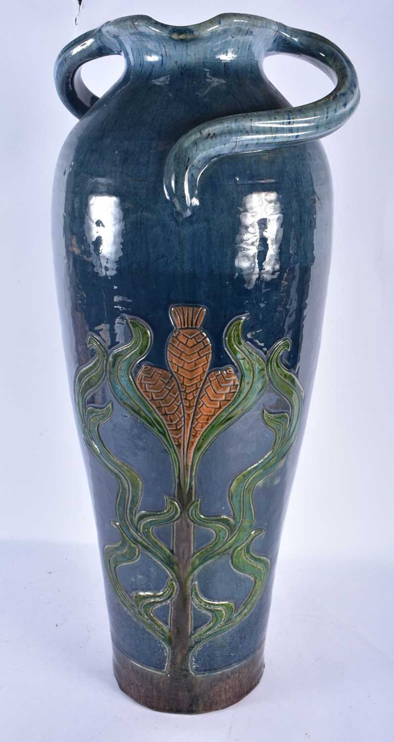 A VERY LARGE ART NOUVEAU PAINTED POTTERY FLOOR VASE Attributed to Brannam. 60 cm x 18cm. - Image 3 of 5