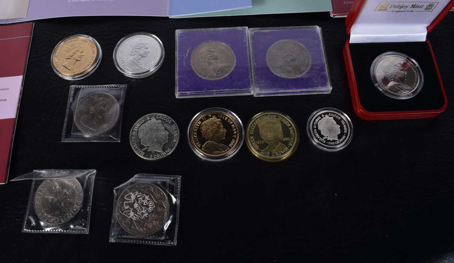 A Collection of Royal mint commemorative Crown coins (14) - Image 4 of 8
