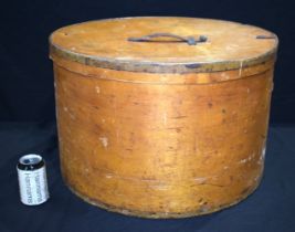 A large Luterma plywood round Hat box stamped to the inside " Grand Prix of Paris 1908 " 38n x 59.5