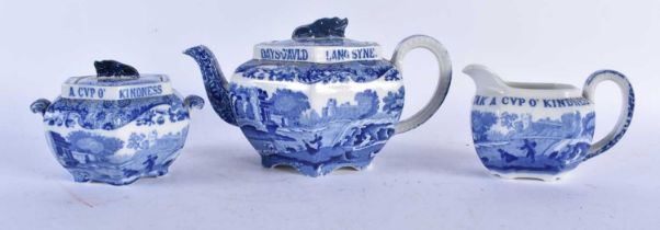 A COPELAND SPODE BLUE AND WHITE AULD LANG SYNE TEASET. Largest 21.5 cm wide. (3)