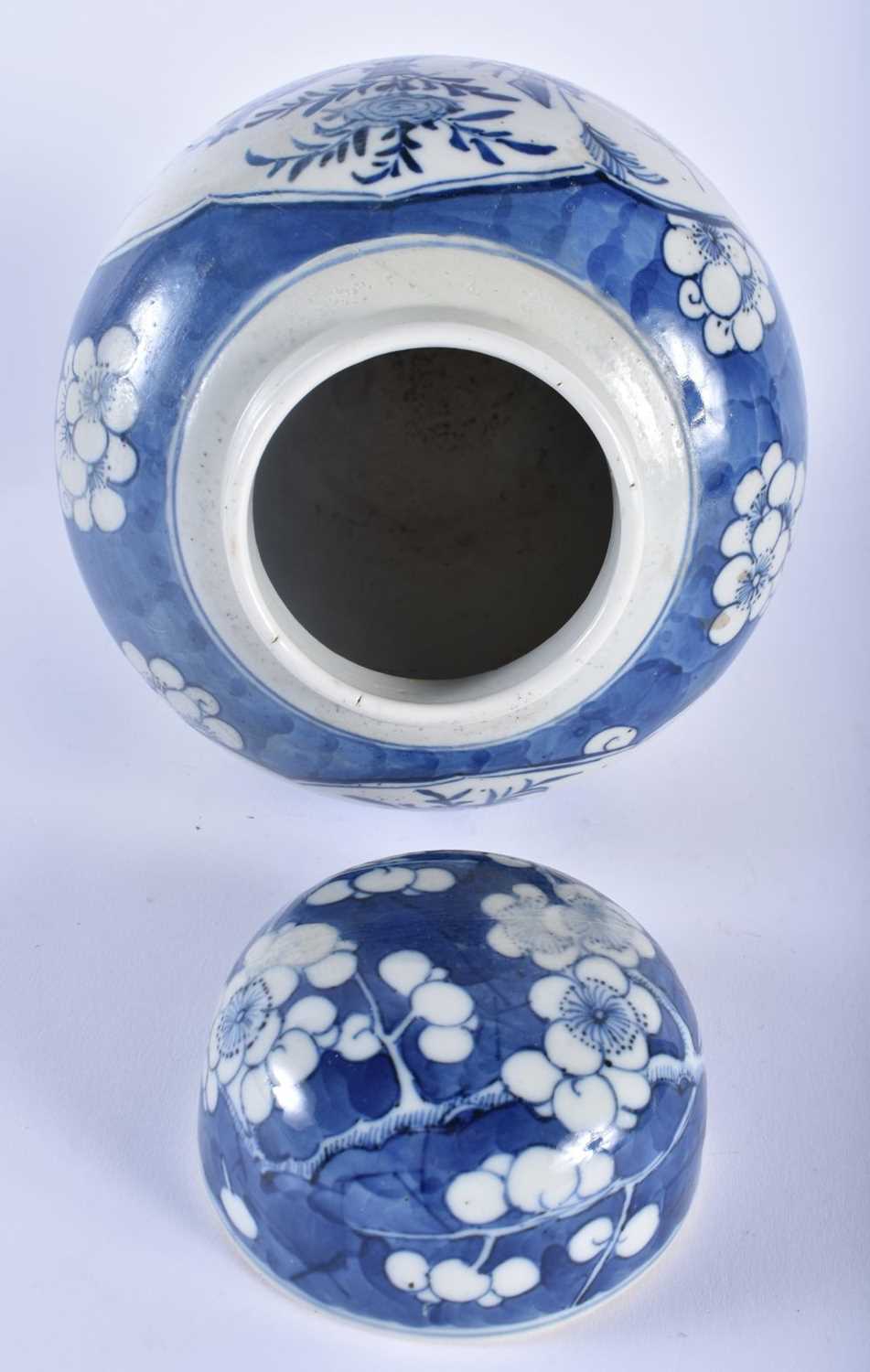 A 19TH CENTURY CHINESE BLUE AND WHITE PORCELAIN GINGER JAR AND COVER bearing Kangxi marks to base. - Image 4 of 5