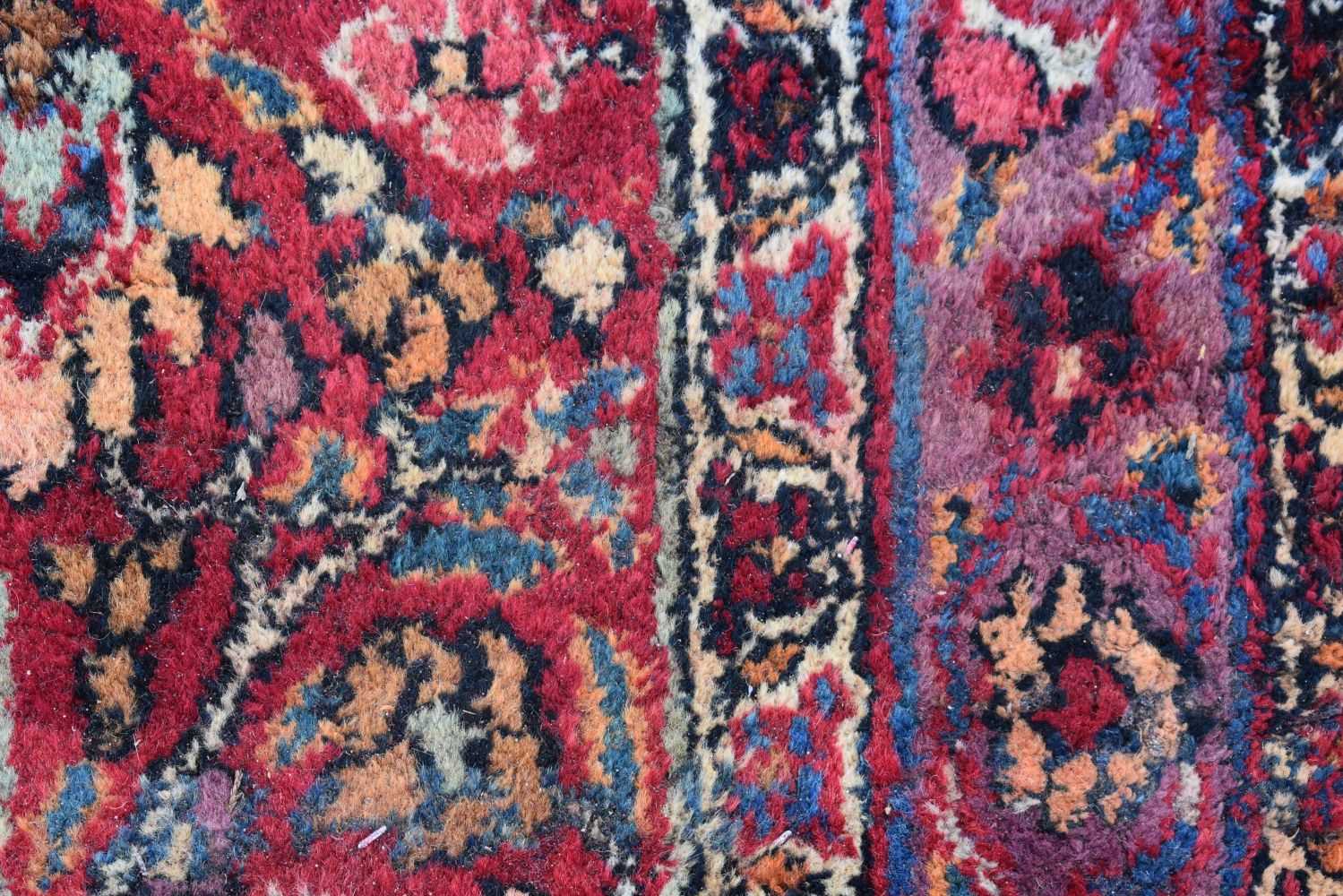 A Persian Khorasan rug 328 x 228 cm - Image 10 of 20