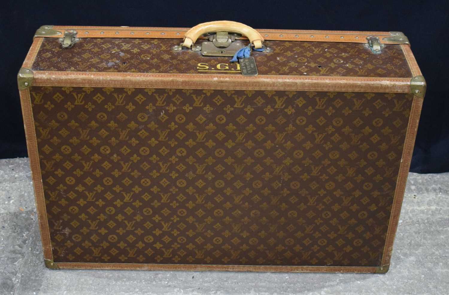 A Louis Vuitton suitcase 23 x 81 x 53 cm. - Image 5 of 14