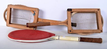 A collection of vintage Tennis Rackets 67 cm (3).