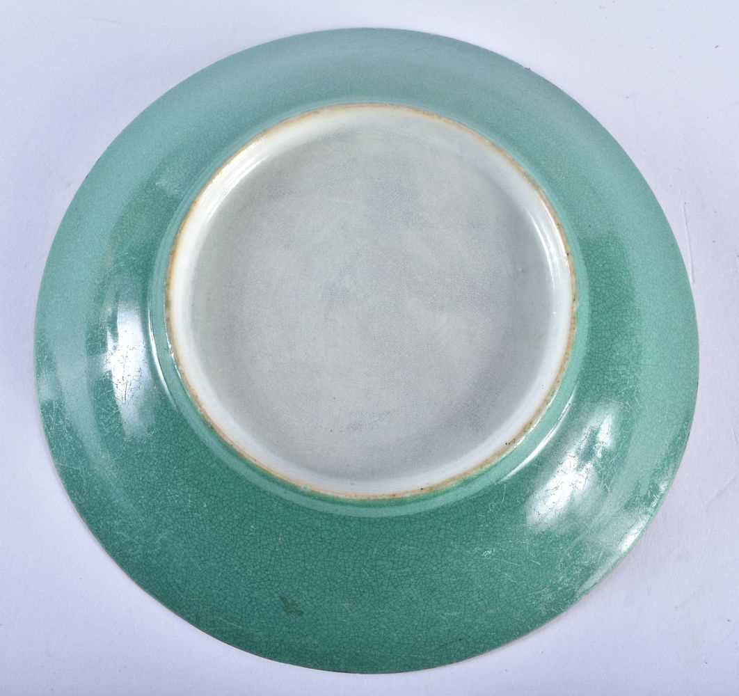 AN UNUSUAL CHINESE QING DYNASTY CRACKLE GLAZED MONOCHROME PORCELAIN DISH. 15 cm diameter. - Image 3 of 12
