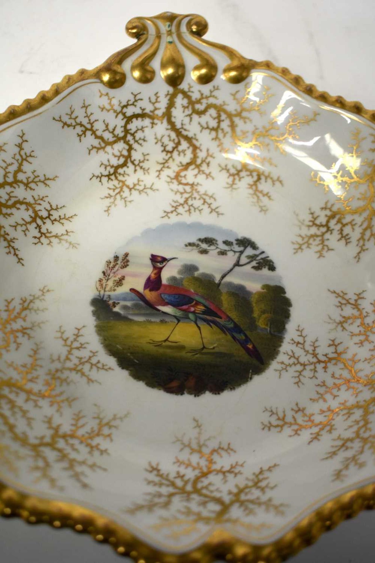 A FINE EARLY 19TH CENTURY FLIGHT BARR AND BARR WORCESTER DESSERT SERVICE painted with landscapes and - Image 19 of 32