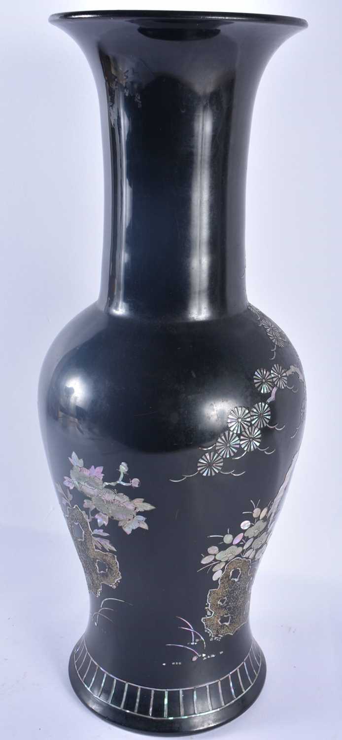 AN EARLY 20TH CENTURY KOREAN MOTHER OF PEARL INLAID POTTERY VASE decorated with figures and - Image 3 of 5