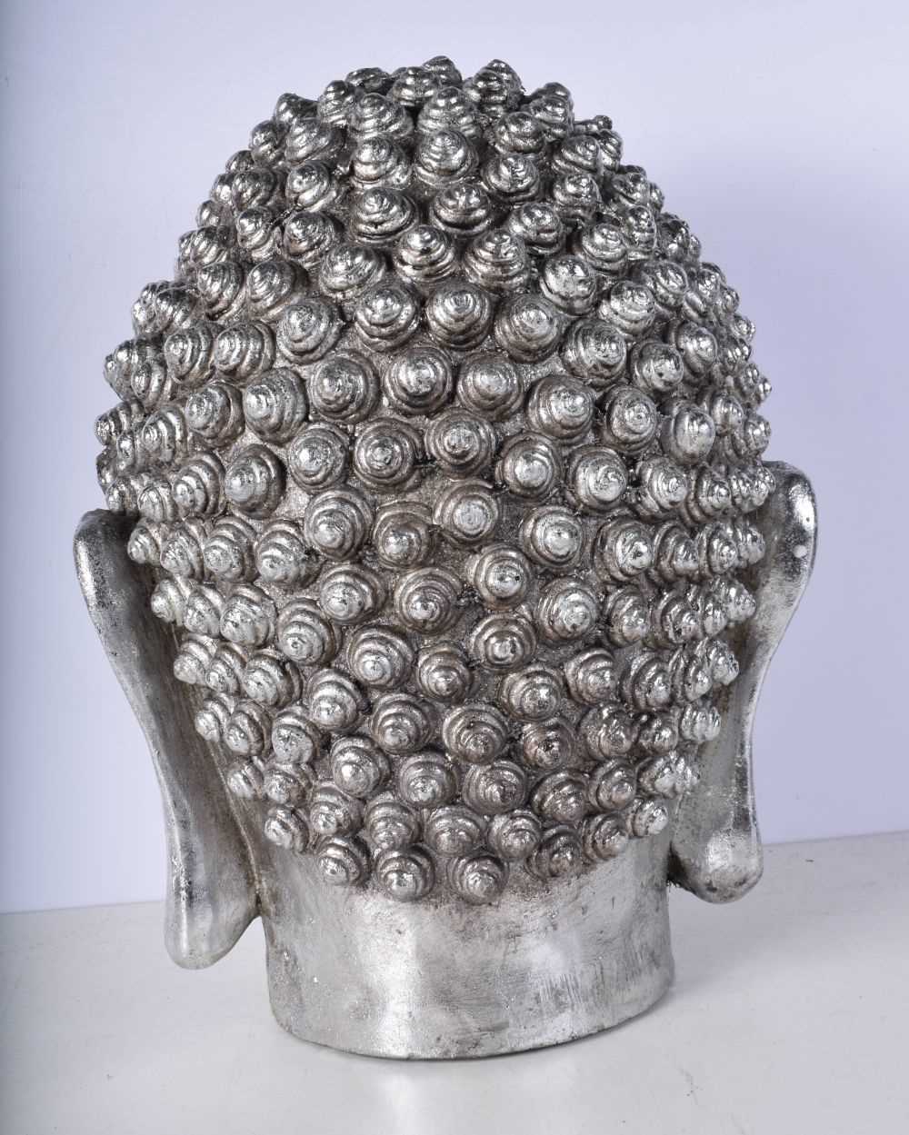 A large Buddhas head 43 cm. - Image 4 of 6