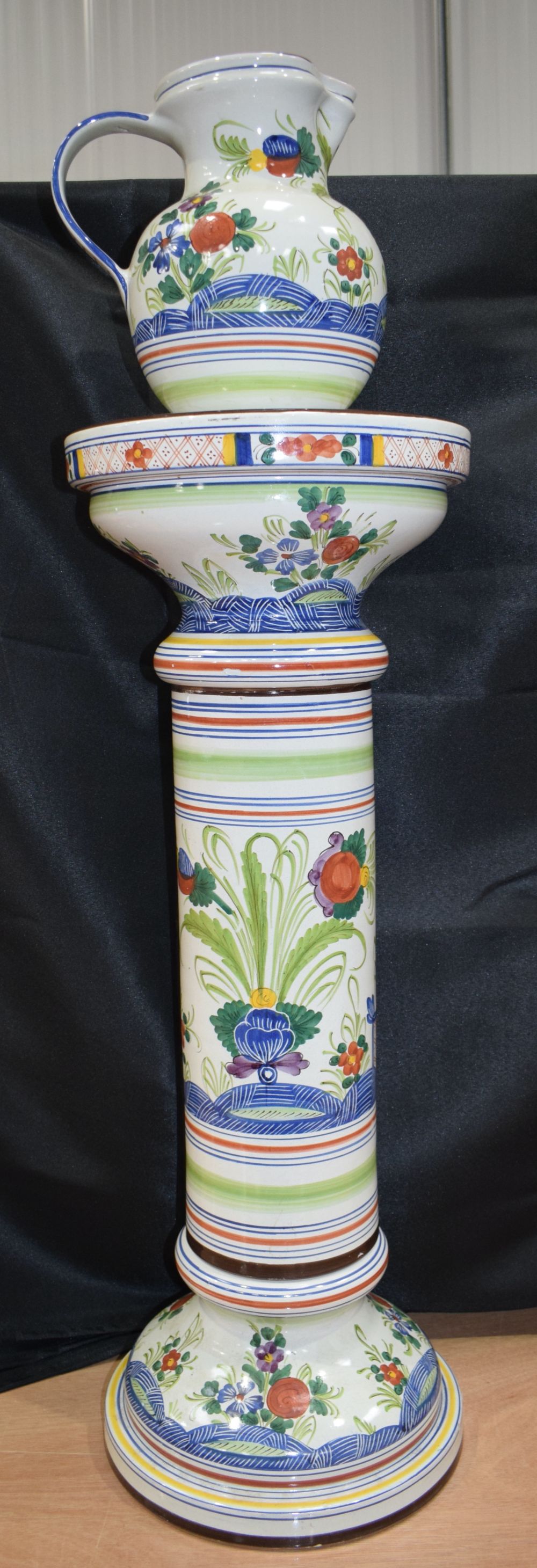 A large Italian Menegatti Firenze glazed pottery three section Jardiniere together with a matching - Image 4 of 4