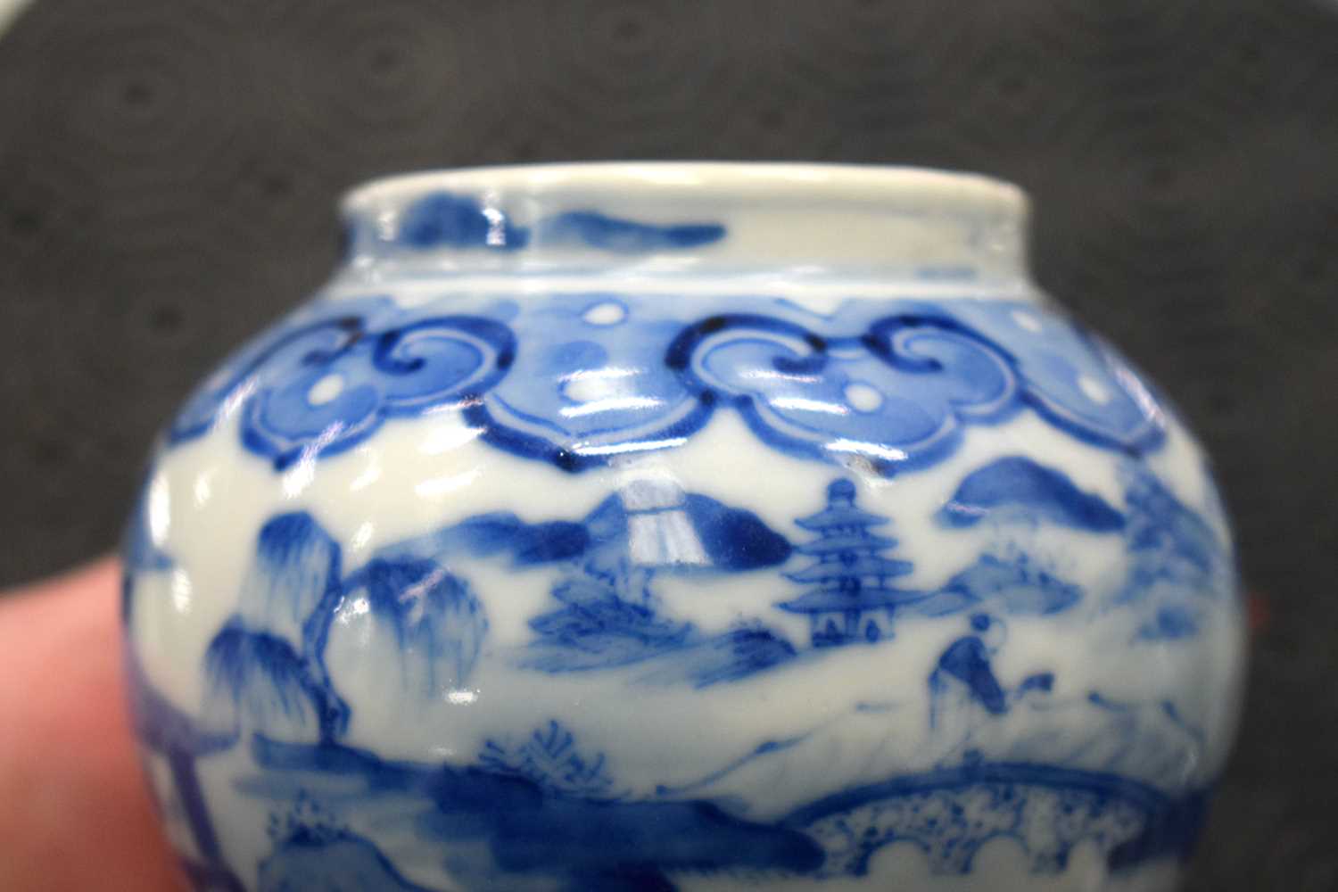 A 19TH CENTURY CHINESE BLUE AND WHITE PORCELAIN JAR bearing Kangxi marks to base, together with a - Image 8 of 27