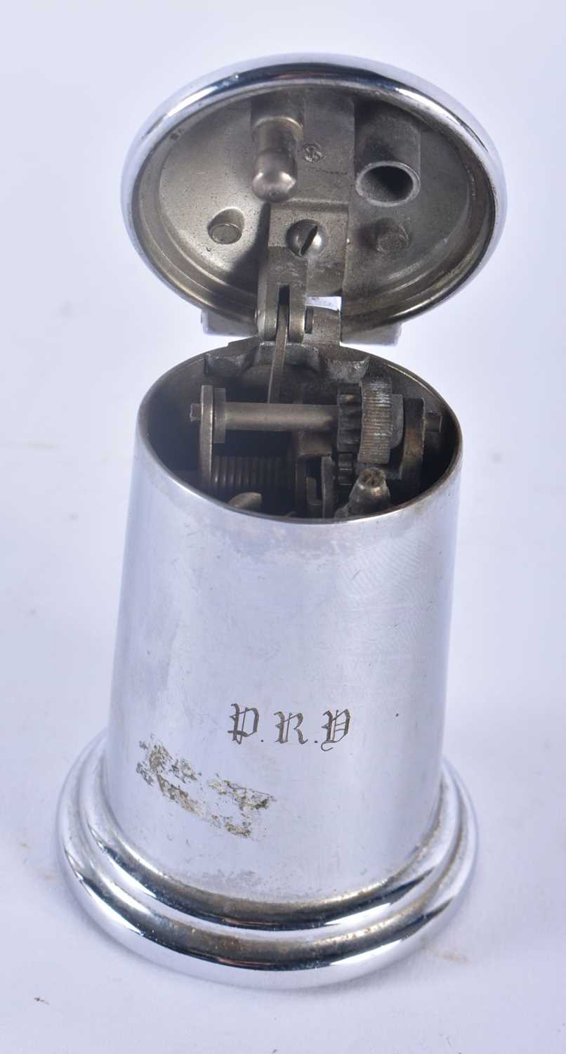 A DUNHILL CHROME TANKARD TABLE LIGHTER. 9 cm x 5 cm. - Image 4 of 5