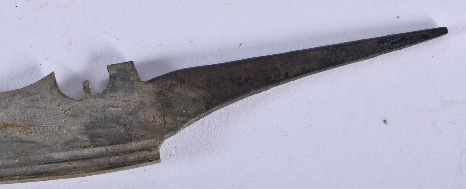 A 19TH CENTURY MIDDLE EASTERN INDIAN SILVER MOUNTED LEATHER CASED KNIFE. 35 cm long. - Image 2 of 7