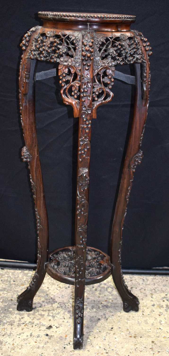 A Fine and Large 19th Century Chinese carved hardwood marble top stand 124 x 41 cm - Image 4 of 28