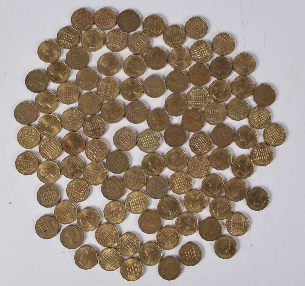 A collection of Three pence coins (101) - Image 2 of 10