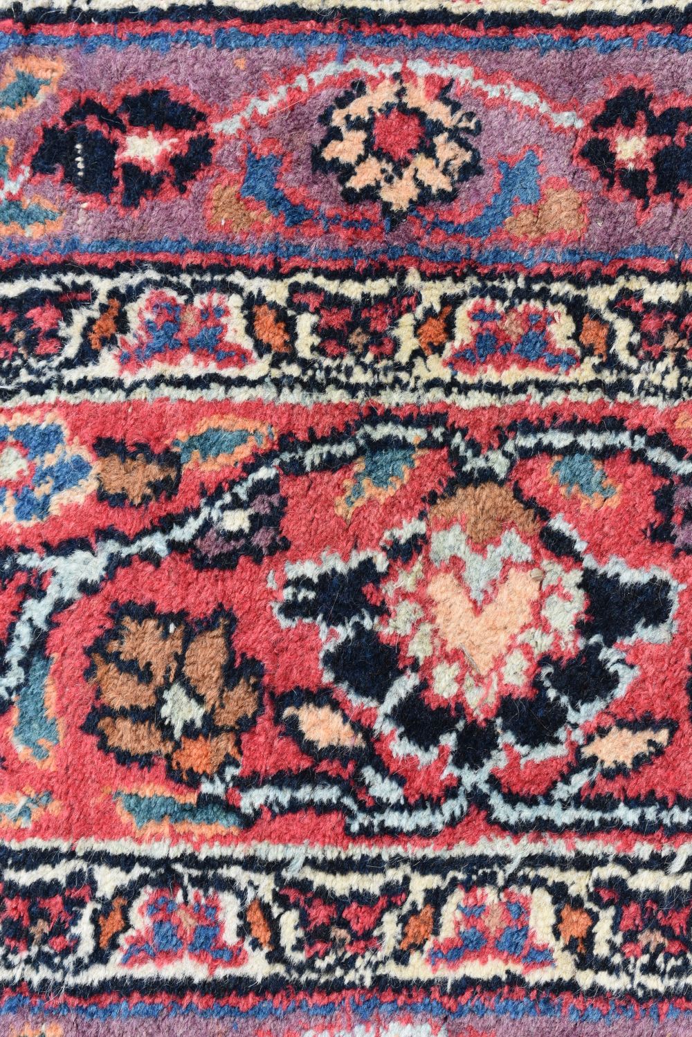 A Persian Khorasan rug 328 x 228 cm - Image 15 of 20