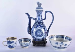 AN 18TH CENTURY CHINESE EXPORT BLUE AND WHITE PORCELAIN BOWL Qianlong, together with a teabowl,