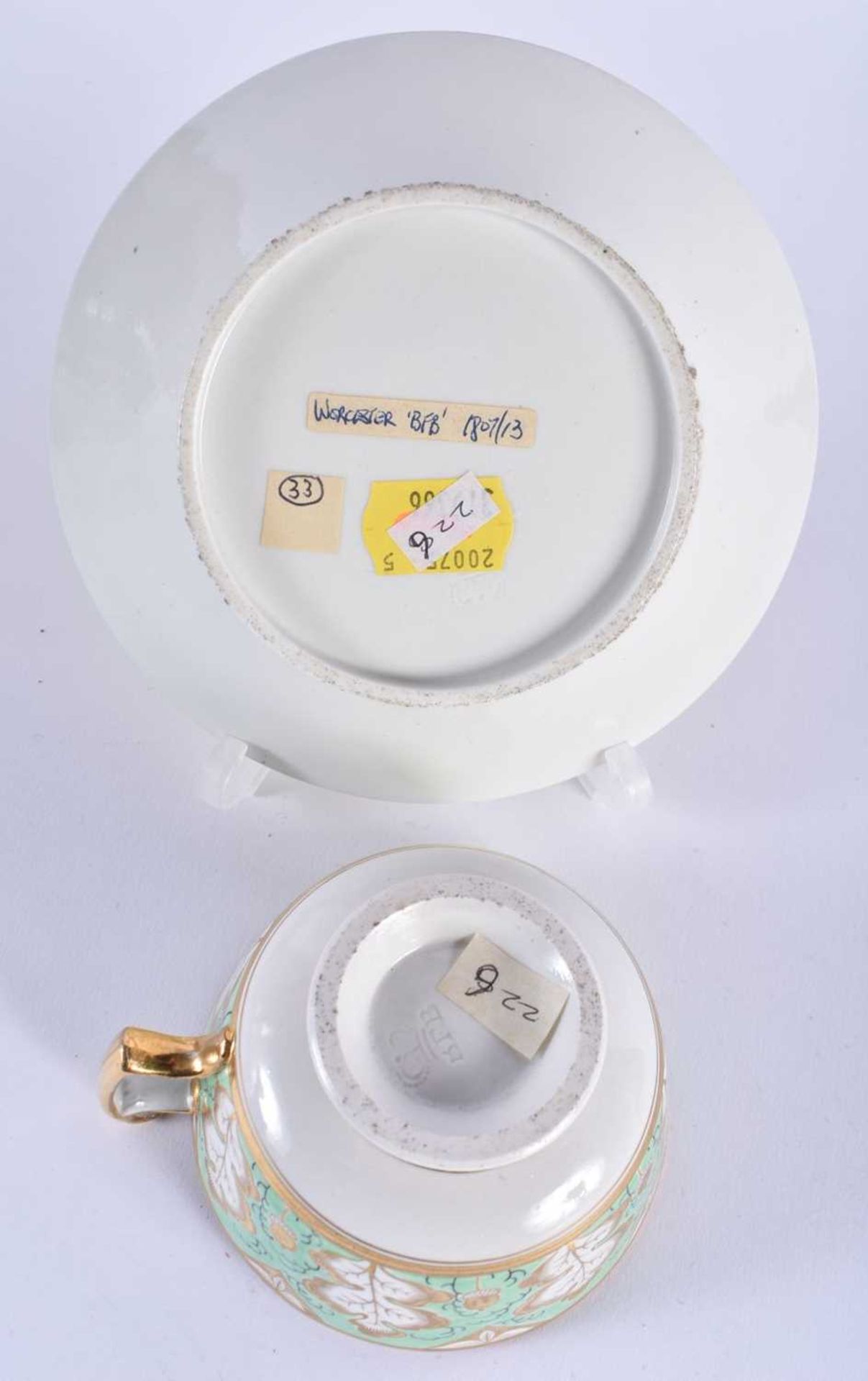 ASSORTED 18TH/19TH CENTURY ENGLISH PORCELAIN TEA WARES including Barr Flight & Barr Worcester. - Image 7 of 9