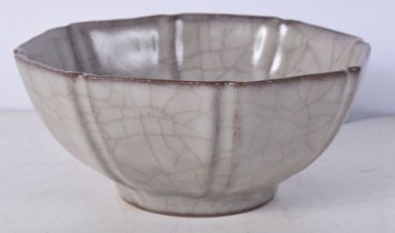 A Chinese porcelain crackle glaze petal edged bowl 7 x 15 cm.