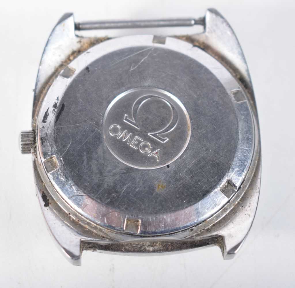 AN OMEGA MEGAQUARTZ WATCH. 4 cm wide inc crown. - Image 2 of 3