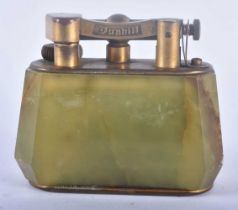 AN UNUSUAL DUNHILL ONYX TABLE LIGHTER. 8.5 cm x 8.5 cm.