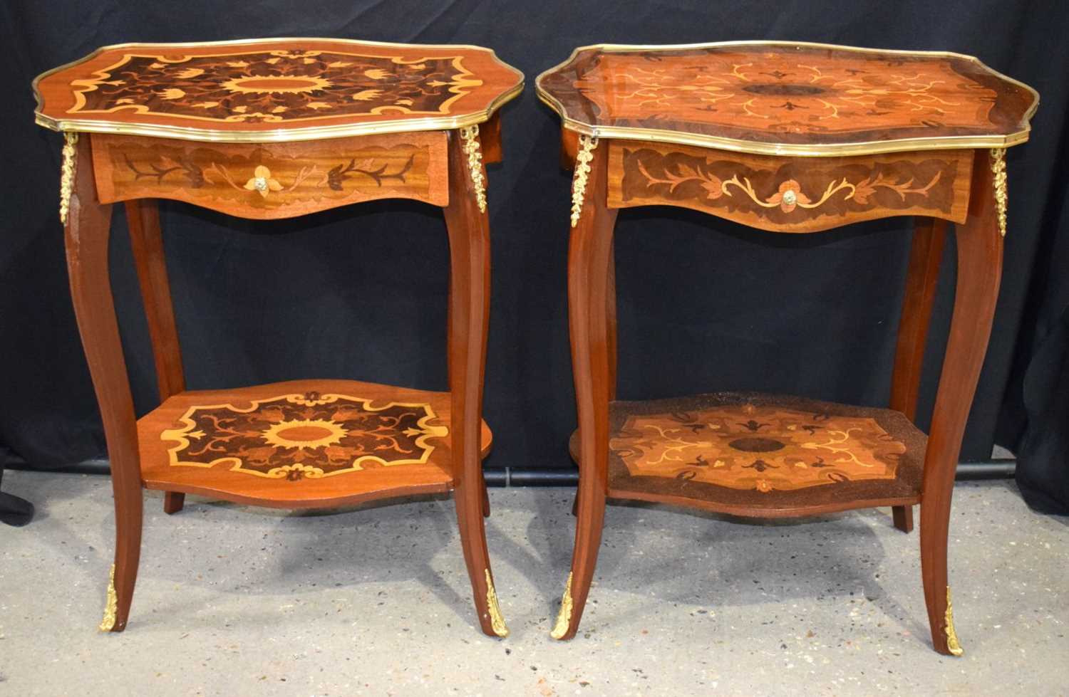 A near pair of Baroque style inlaid Oval 1 drawer tables 72 x 62 x 47 cm (2) - Image 2 of 8