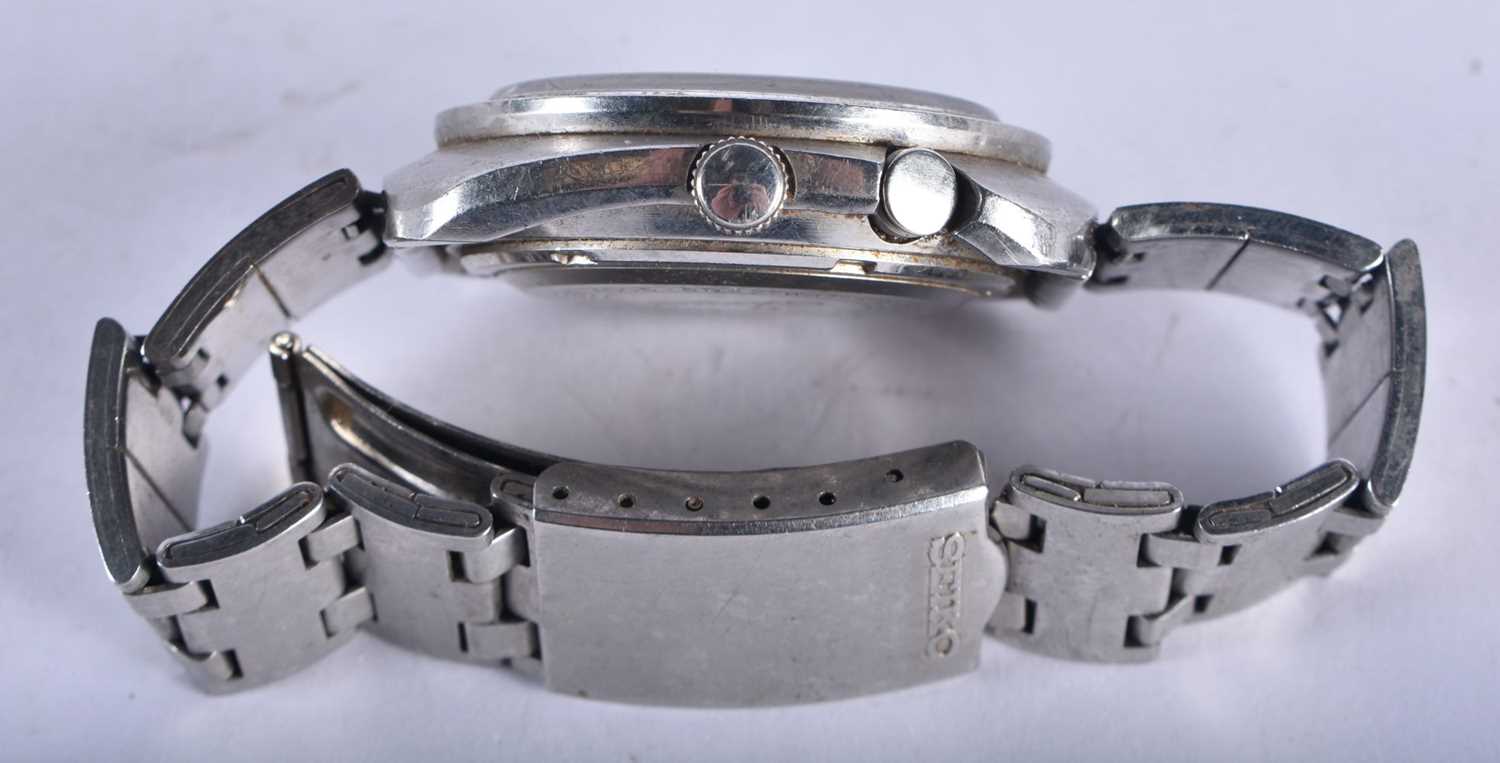 A Seiko Bell Matic 17 Jewel Stainless Steel Watch. Dial 4.1cm incl crown, running - Image 3 of 3