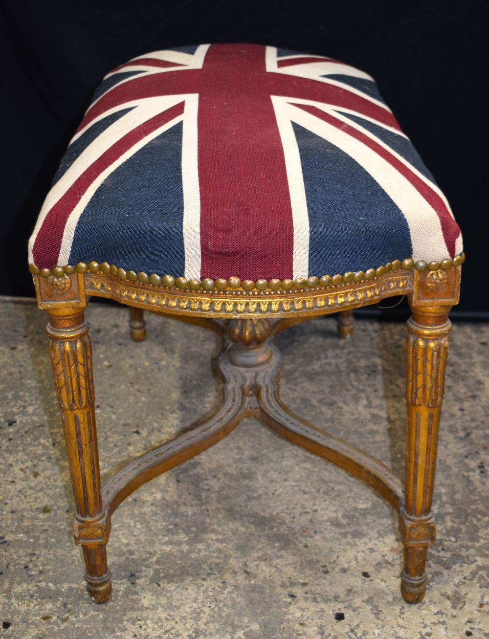 A gilt wood Union jack upholstered bench 60 x 93 x 52 cm - Image 7 of 8
