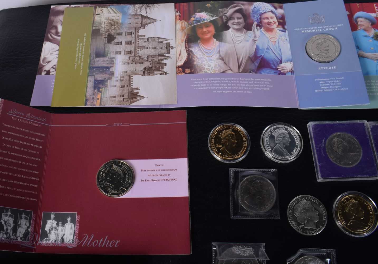 A Collection of Royal mint commemorative Crown coins (14) - Image 3 of 8