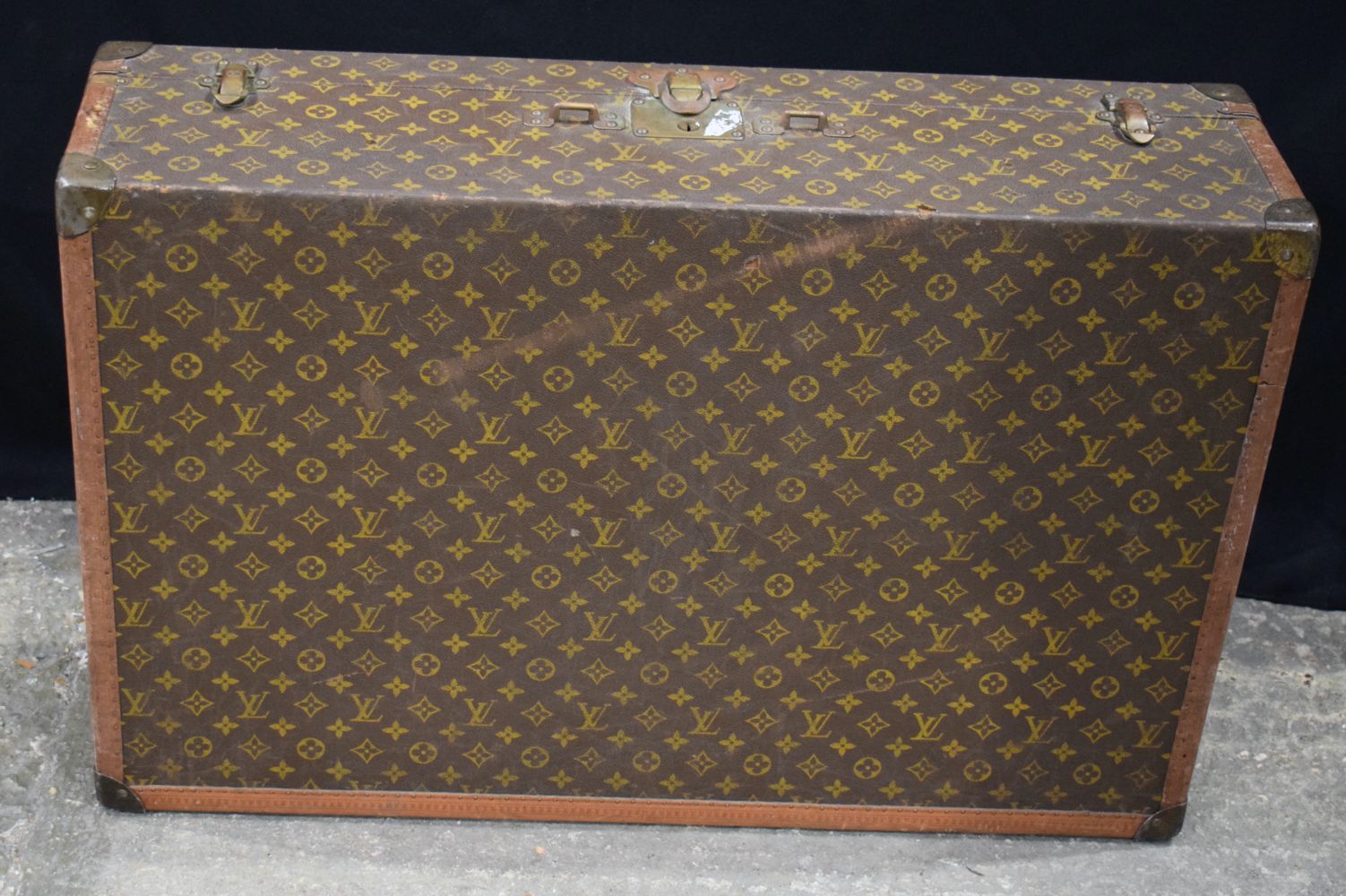 A Louis Vuitton suitcase 21 x 80 x 52 cm. - Image 9 of 10