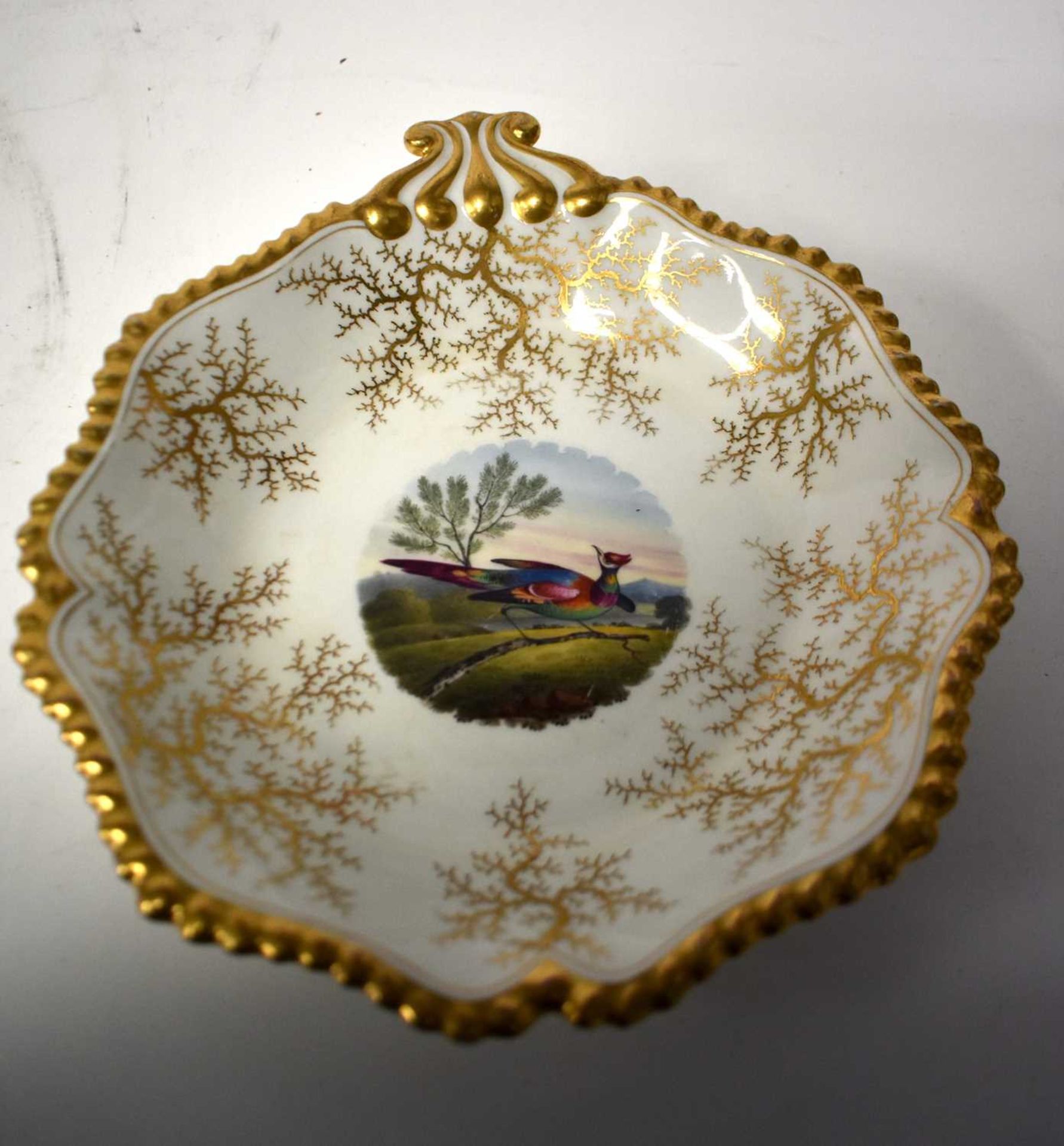 A FINE EARLY 19TH CENTURY FLIGHT BARR AND BARR WORCESTER DESSERT SERVICE painted with landscapes and - Image 25 of 32