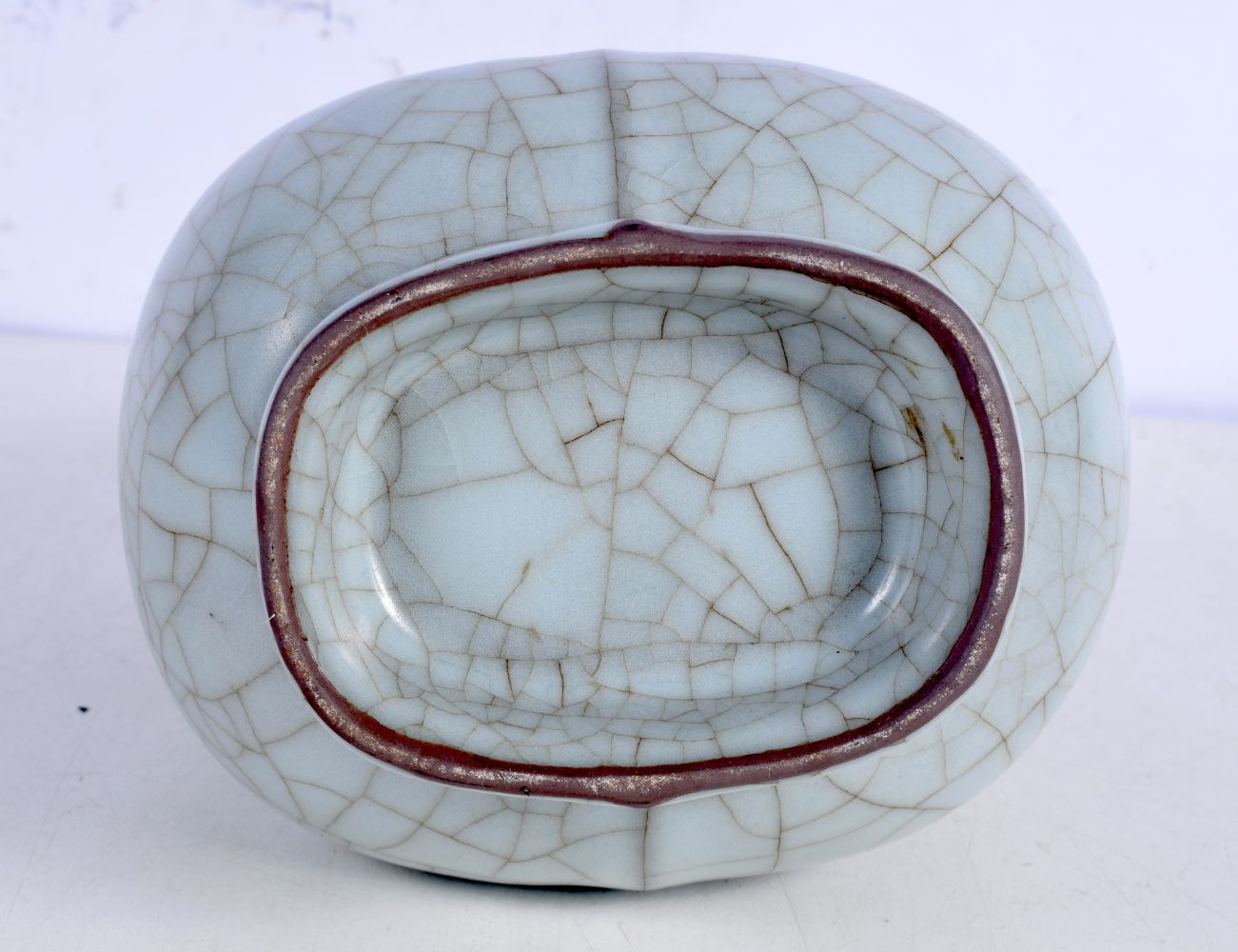 A Chinese Porcelain Song style Crackle glazed vase 21 cm. - Image 8 of 8