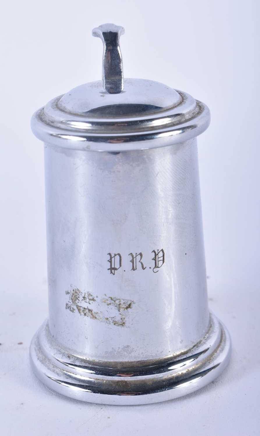 A DUNHILL CHROME TANKARD TABLE LIGHTER. 9 cm x 5 cm.