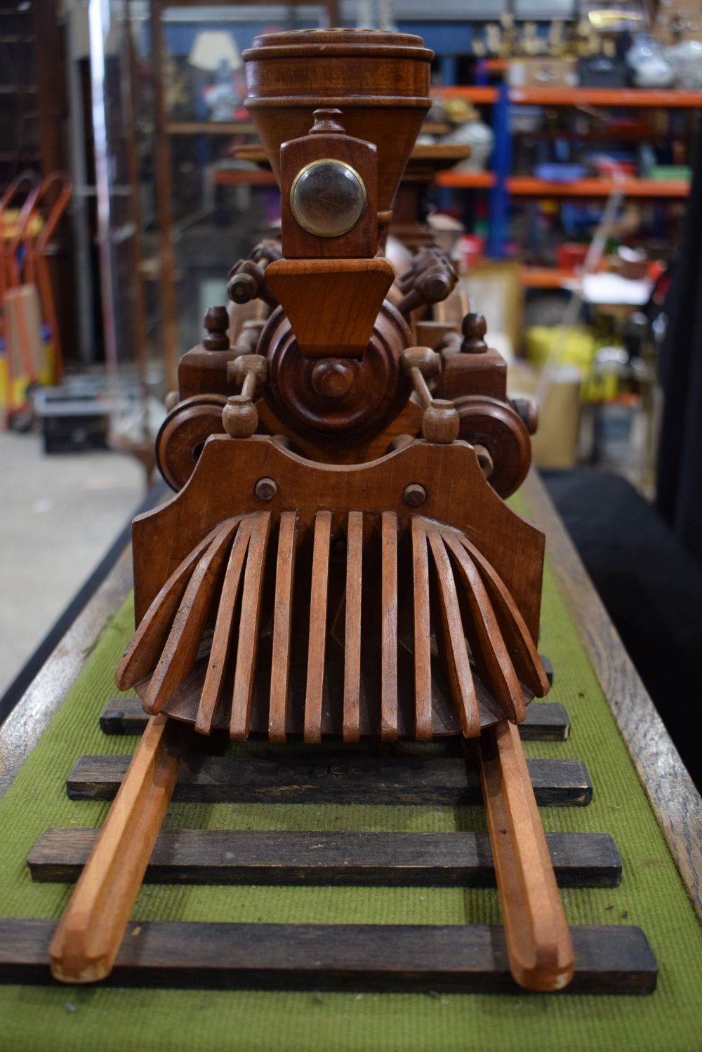 A large electrically powered wooden model train - Image 15 of 16